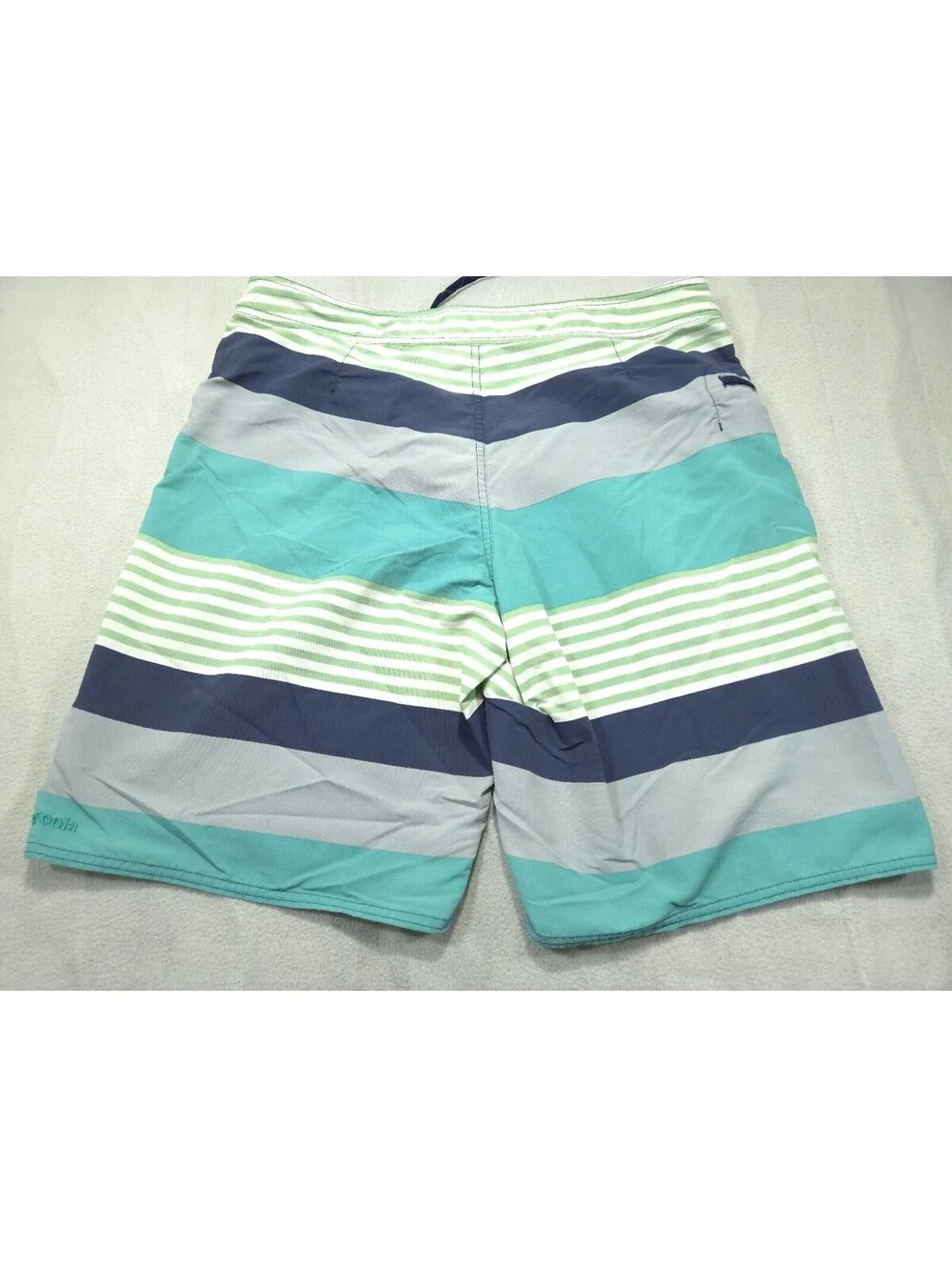 Patagonia Swim Shorts Mens 34 Wavefarer Board Trunks Surf Striped Blue Nylon 19